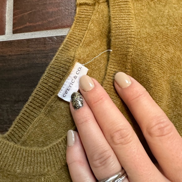 Celtic & Co Sweater size large - Picture 5 of 5